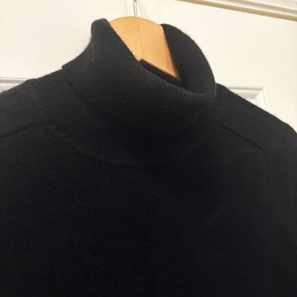 Quince 100% Cashmere Turtleneck Sweater Black Size M Thick Luxurious - Picture 4 of 5
